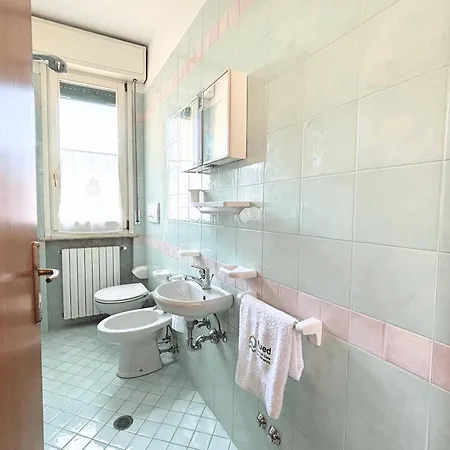 Cn034 - Cesenatico, Ampio Trilocale Con Balcone A 100mt Dal Mare Appartement *