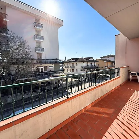 شقة Cn034 - Cesenatico, Ampio Trilocale Con Balcone A 100mt Dal Mare *