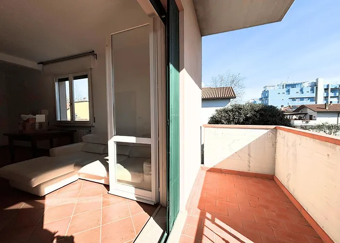 Cn034 - Cesenatico, Ampio Trilocale Con Balcone A 100mt Dal Mare
